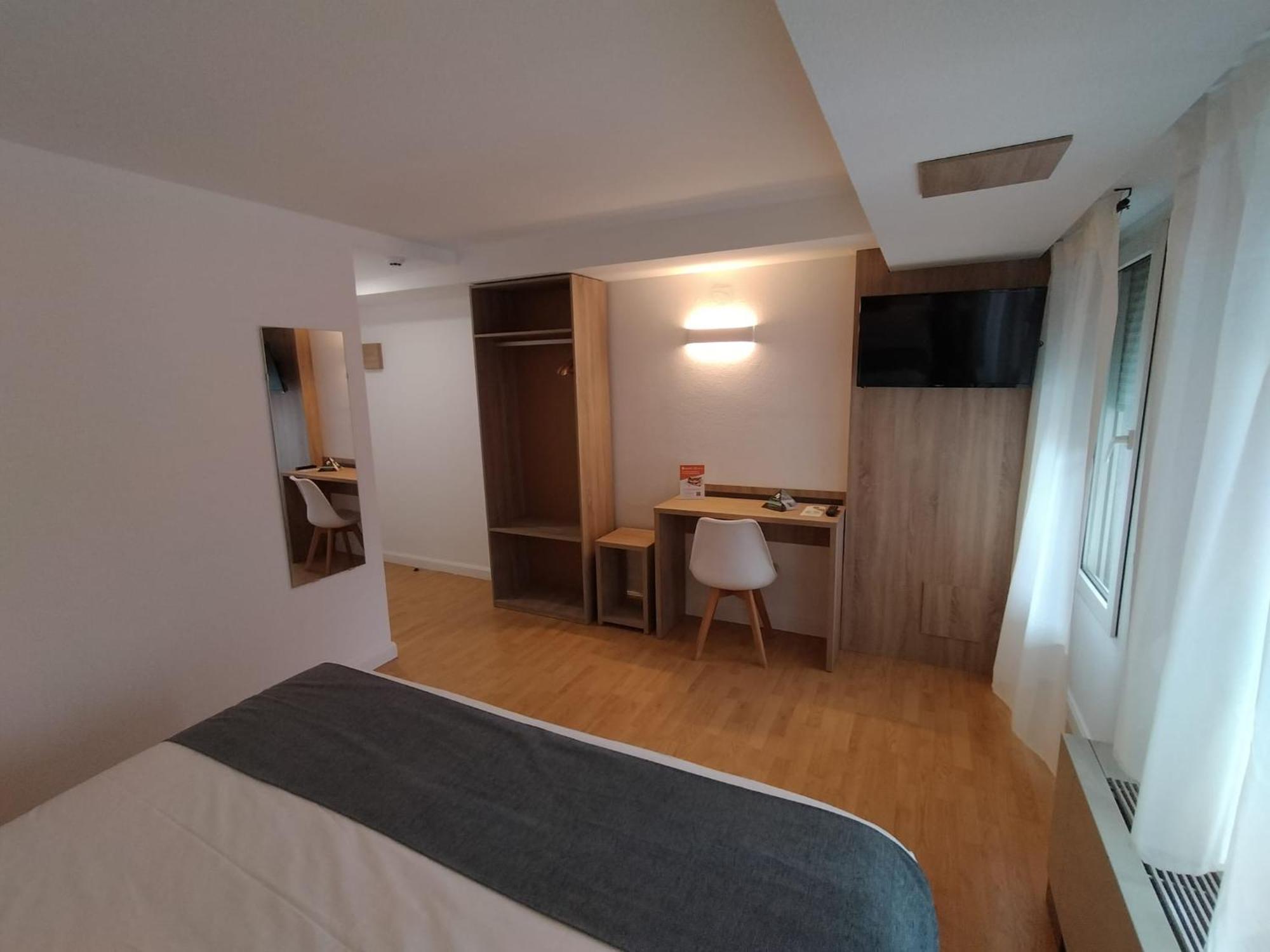 Hostal Alda Palencia Plaza Buitenkant foto