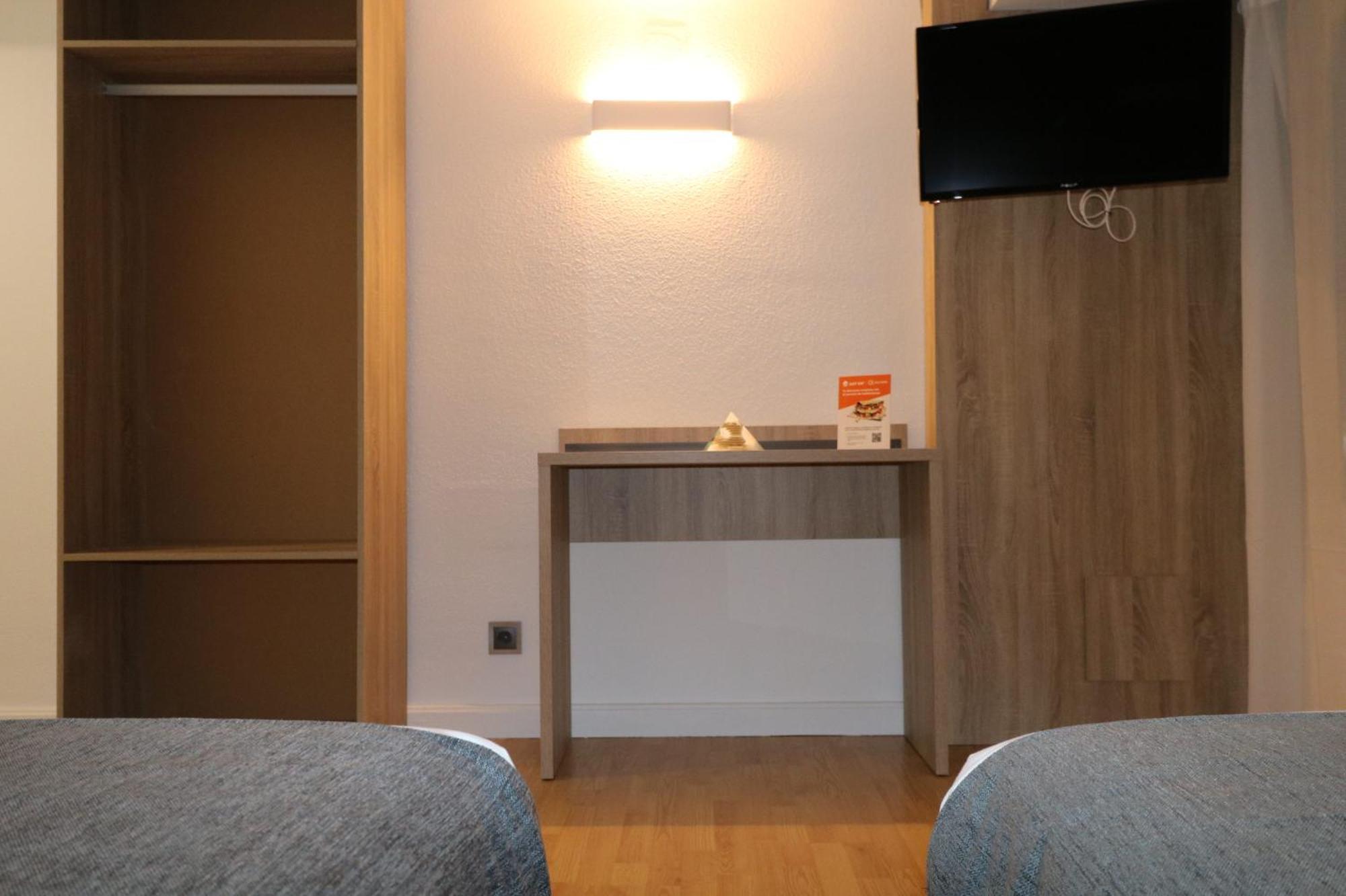 Hostal Alda Palencia Plaza Buitenkant foto
