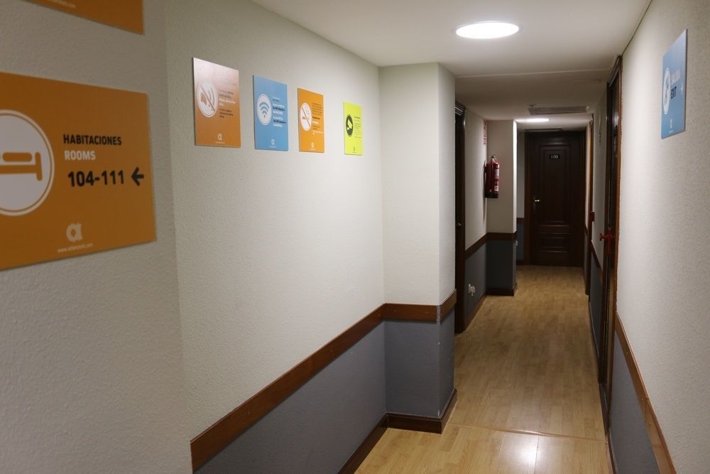 Hostal Alda Palencia Plaza Buitenkant foto
